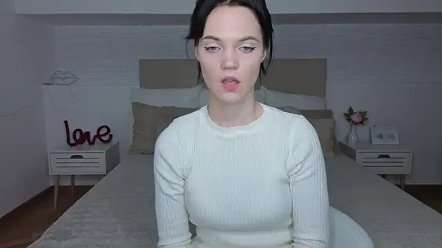 Camila 777  online show from December 2025 10:26:01 PM