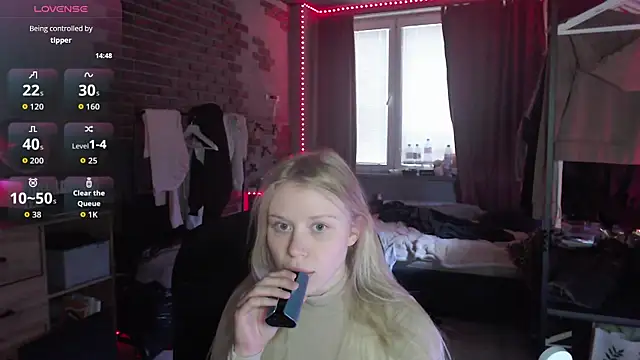 mollydollka online show from November 2025 07:30:01 AM