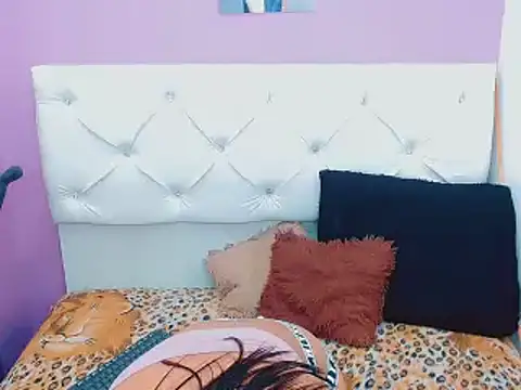 Snapshot of xwetdreamsx chatting on November 2025 05:37:02 PM xwetdreamsx online show from November 2025 05:37:02 PM