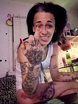 chaoticluvbug online show from February 2026 01:42:02 AM