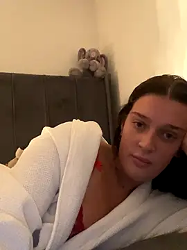 Snapshot of Kerysmae chatting on November 2025 07:59:02 PM Kerysmae online show from November 2025 07:59:02 PM