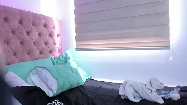 Snapshot of Sexy_Star22Lm chatting on January 2026 08:12:02 PM Sexy Star22Lm online show from January 2026 08:12:02 PM