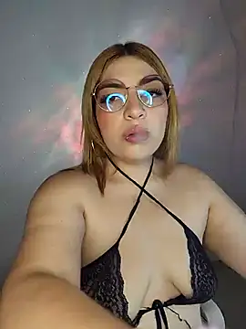 Snapshot of mila_curvy chatting on February 2026 06:07:01 AM mila curvy online show from February 2026 06:07:01 AM