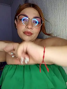 Snapshot of mila_curvy chatting on March 2026 05:57:01 AM mila curvy online show from March 2026 05:57:01 AM