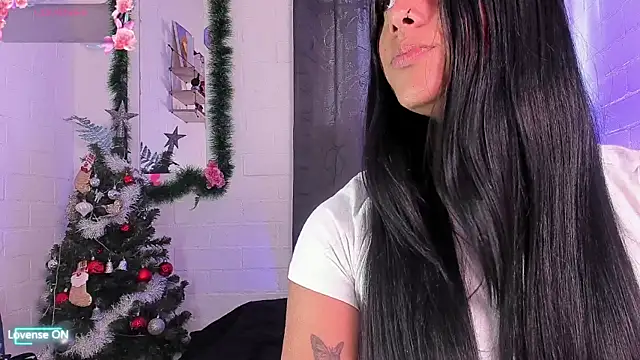 Cristal dark online show from December 2025 09:33:01 PM