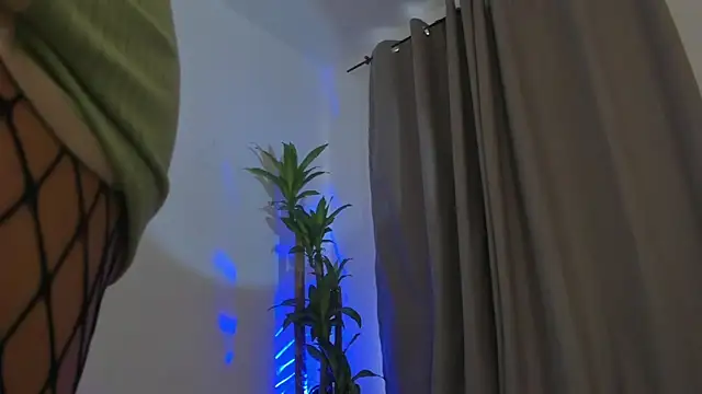 Snapshot of Catty_Noir chatting on November 2025 09:59:01 PM Catty Noir online show from November 2025 09:59:01 PM