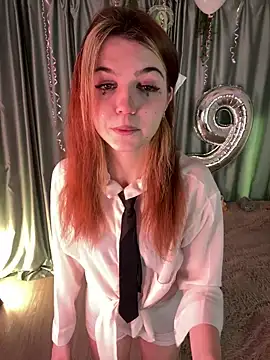 Snapshot of FannyRay chatting on December 2025 09:33:02 PM FannyRay online show from December 2025 09:33:02 PM