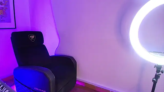 Snapshot of Mara_Wolf01 chatting on November 2025 07:46:02 PM Mara Wolf01 online show from November 2025 07:46:02 PM