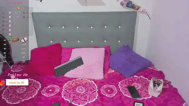 Snapshot of tammy_moon09_ chatting on July 2026 10:18:01 AM tammy moon09 online show from July 2026 10:18:01 AM