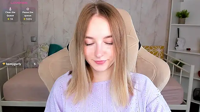 Shy Polly online show from March 2026 12:06:01 AM