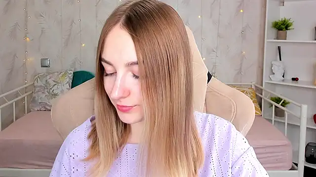 Shy Polly online show from March 2026 12:39:01 AM