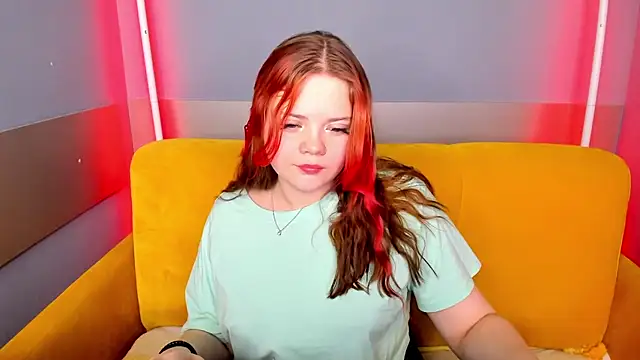 Snapshot of KellyFiery chatting on November 2025 09:19:02 AM KellyFiery online show from November 2025 09:19:02 AM