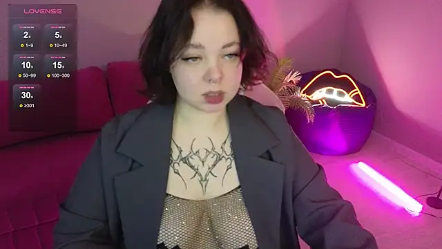 Snapshot of Vlada_vv chatting on December 2025 01:48:02 AM Vlada vv online show from December 2025 01:48:02 AM