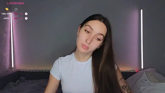 Snapshot of KikkyMi chatting on November 2025 08:10:01 PM KikkyMi online show from November 2025 08:10:01 PM