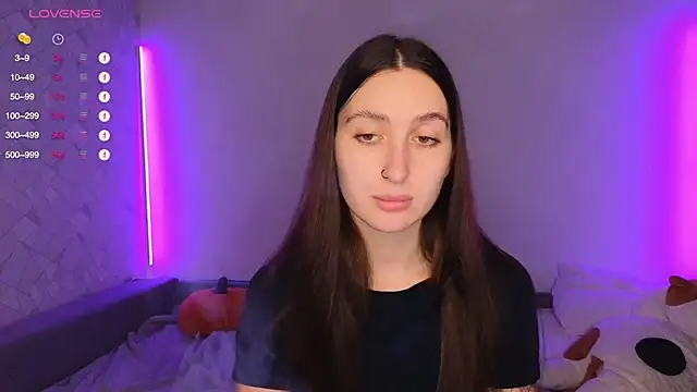 Snapshot of KikkyMi chatting on November 2025 08:22:02 PM KikkyMi online show from November 2025 08:22:02 PM