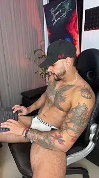 NikoHank online show from December 2025 07:37:01 AM