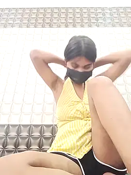 Snapshot of Lovely--girl chatting on May 2026 06:41:01 AM Lovely--girl online show from May 2026 06:41:01 AM