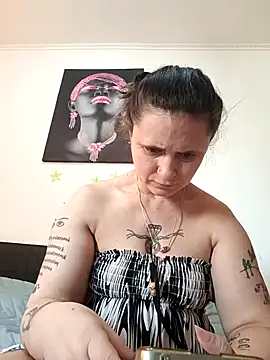 Snapshot of stropinela23 chatting on February 2026 11:28:02 AM stropinela23 online show from February 2026 11:28:02 AM