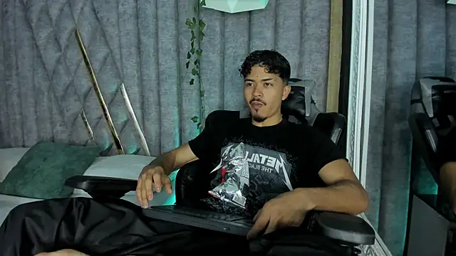 NicolaiKarav online show from April 2026 06:10:01 PM