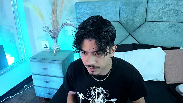 Snapshot of NicolaiKarav chatting on June 2026 12:58:02 AM NicolaiKarav online show from June 2026 12:58:02 AM