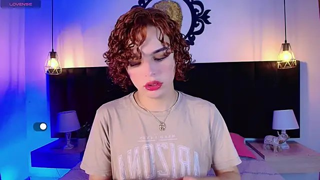 Skyee angel online show from April 2026 07:44:02 PM