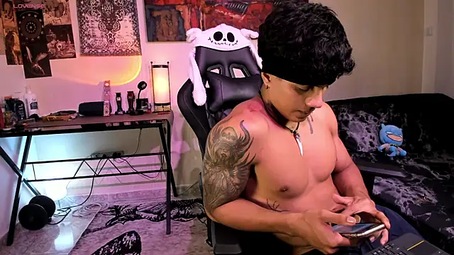 Snapshot of aress_damon chatting on January 2026 12:04:02 AM aress damon online show from January 2026 12:04:02 AM