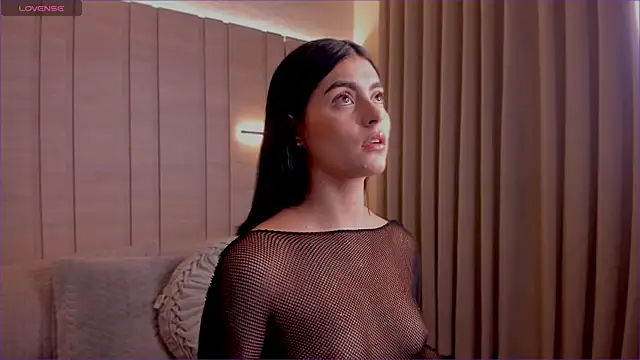 SarhaVega online show from November 2025 04:34:02 AM