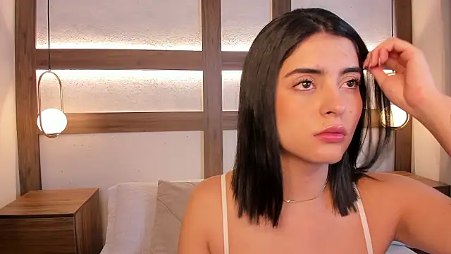 SarhaVega online show from March 2026 12:22:01 PM