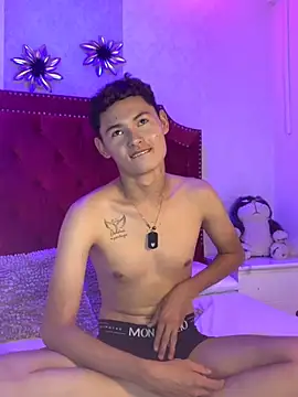 Snapshot of Milan_Rizo chatting on November 2025 08:19:01 PM Milan Rizo online show from November 2025 08:19:01 PM