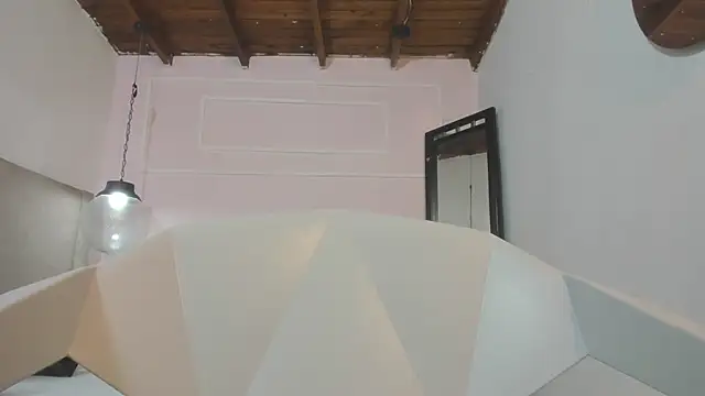 Izelevans online show from April 2026 10:05:01 AM