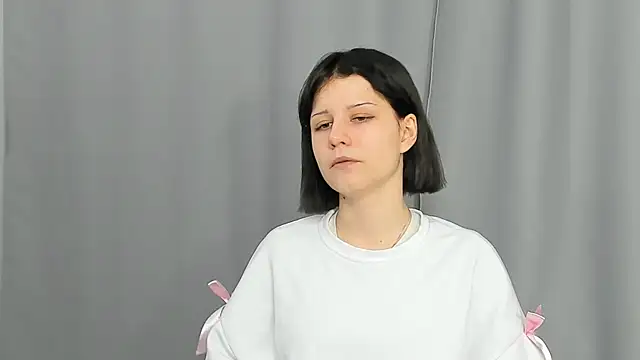 Snapshot of ShanaHearns chatting on November 2025 02:28:01 PM ShanaHearns online show from November 2025 02:28:01 PM