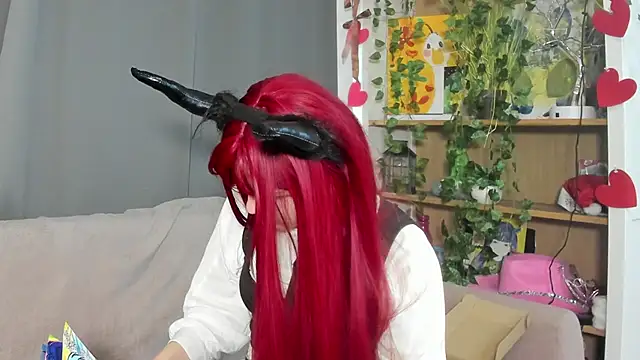 Snapshot of ShanaHearns chatting on November 2025 08:28:01 AM ShanaHearns online show from November 2025 08:28:01 AM