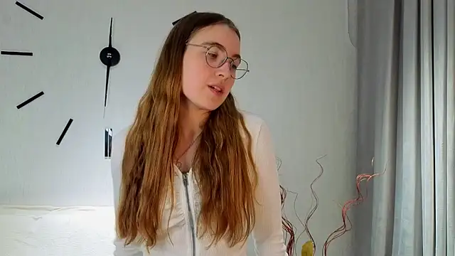 DebbraBickler online show from December 2025 06:13:02 PM