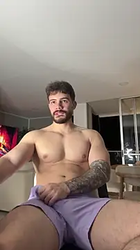 Valenthino Salvatore online show from March 2026 05:44:01 AM