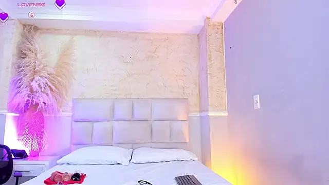 BritneyCortz  online show from February 2026 10:35:01 PM