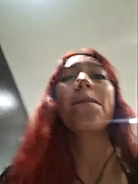 Snapshot of Eveeelyn25 chatting on November 2025 10:56:01 PM Eveeelyn25 online show from November 2025 10:56:01 PM