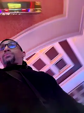 MTheRealrDLlongCrippler online show from December 2025 03:45:02 AM