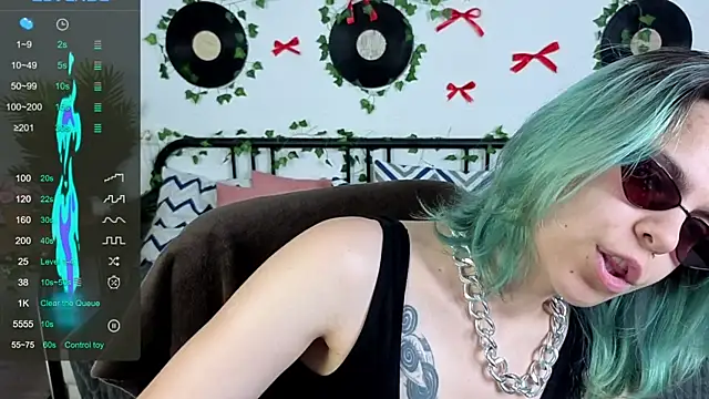 Snapshot of LiraBelle chatting on July 2026 03:32:02 AM LiraBelle online show from July 2026 03:32:02 AM