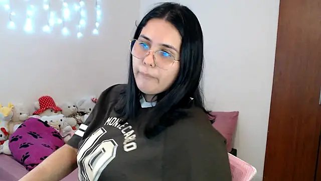 suckdreams19 online show from February 2026 06:56:02 PM