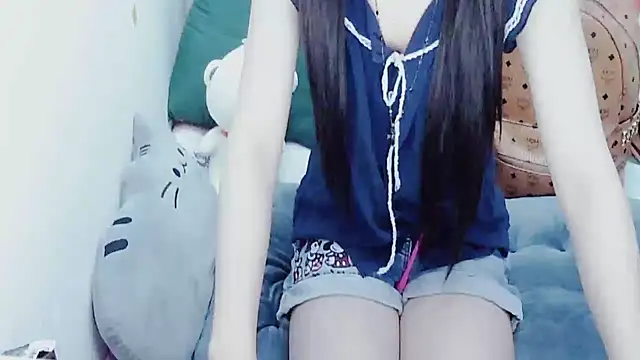 Snapshot of Alice-Hot88 chatting on November 2025 07:44:02 AM Alice-Hot88 online show from November 2025 07:44:02 AM