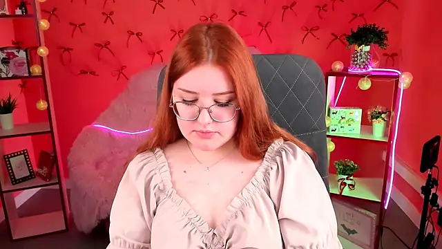 StaceyJensen online show from December 2025 09:25:01 AM