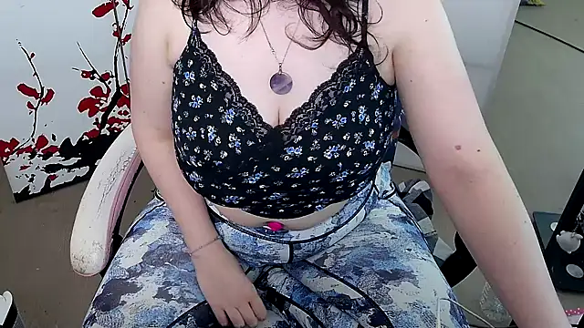 Snapshot of Hina-chou chatting on February 2026 11:57:02 AM Hina-chou online show from February 2026 11:57:02 AM