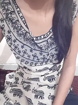 Snapshot of Alli8900 chatting on February 2026 06:39:01 PM Alli8900 online show from February 2026 06:39:01 PM