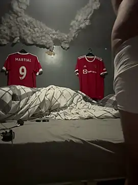 Snapshot of Hairy_fantasy69 chatting on March 2026 09:06:01 PM Hairy fantasy69 online show from March 2026 09:06:01 PM