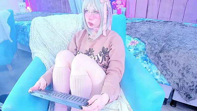 AkiraKurosei online show from May 2026 06:00:02 AM