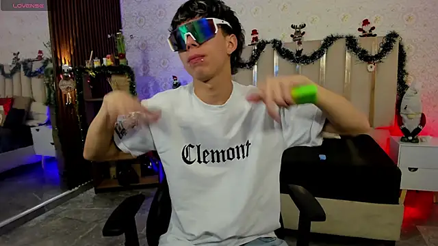 kaelwolf tay online show from January 2026 07:28:02 PM