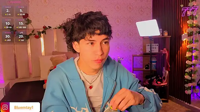 kaelwolf tay online show from March 2026 07:13:02 PM