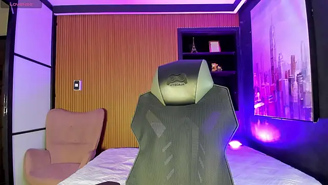 DeboraCopper online show from February 2026 09:41:02 AM