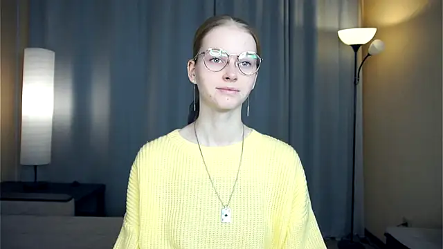 ToyaPletz online show from December 2025 05:00:01 PM