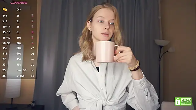 ToyaPletz online show from February 2026 07:06:02 PM